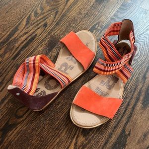 Comfortable SOREL sandals. Lightly used